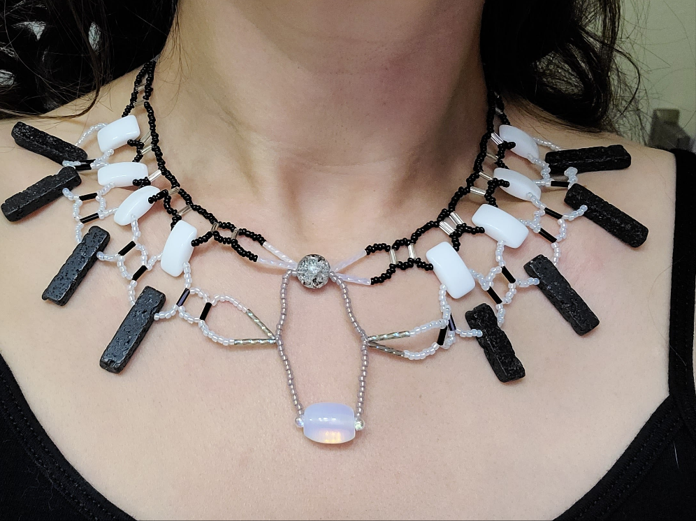 Black and White Burnished Collar Necklace